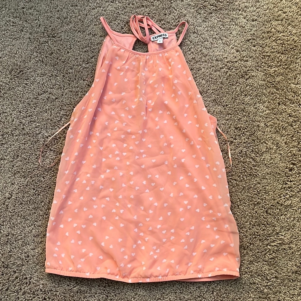size S, peach/pink color